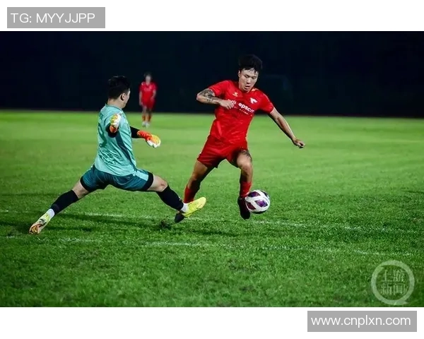 重庆足球队强势崛起荣登足球力量排行榜第五名引发热议